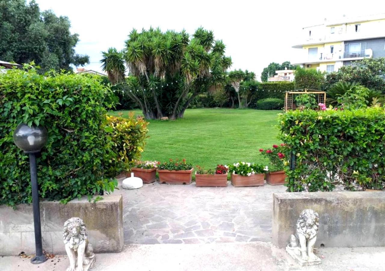Residence Speedy Lovely Suites - 9 Appartamenti Fino A 52 Ospiti - Fiumicino Airport Aparthotel *